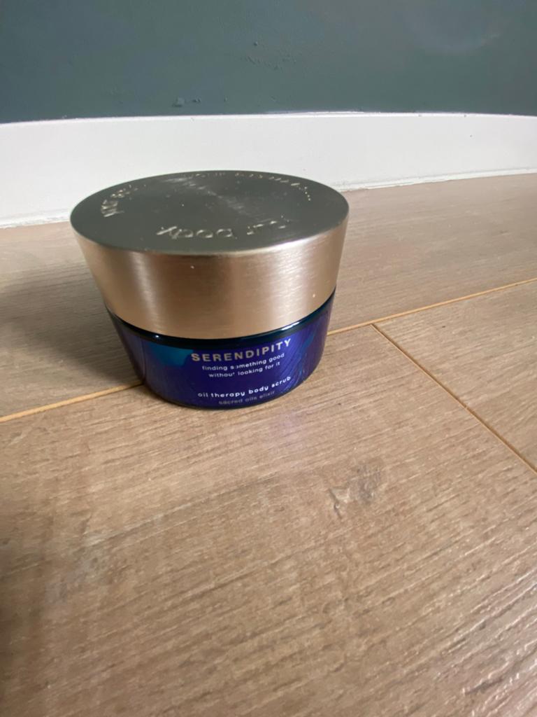 Rituals Serendipity Oil Therapy Body Scrub, Sieraden, Tassen en Uiterlijk, Uiterlijk | Lichaamsverzorging, Ophalen of Verzenden