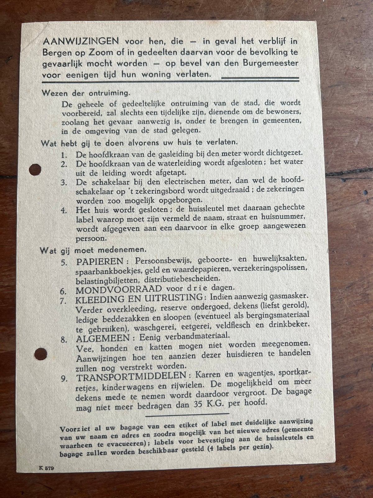 WO2 Nederlands Aanwijzingen verlaten woningen Bergen op Zoom, Verzenden, Nederland, Embleem of Badge