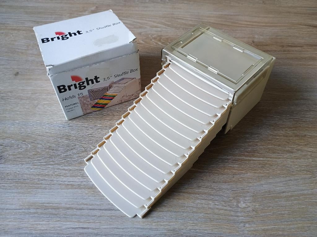 floppy 3,5" bright shuffle box 15 diskette bak case, Ophalen of Verzenden