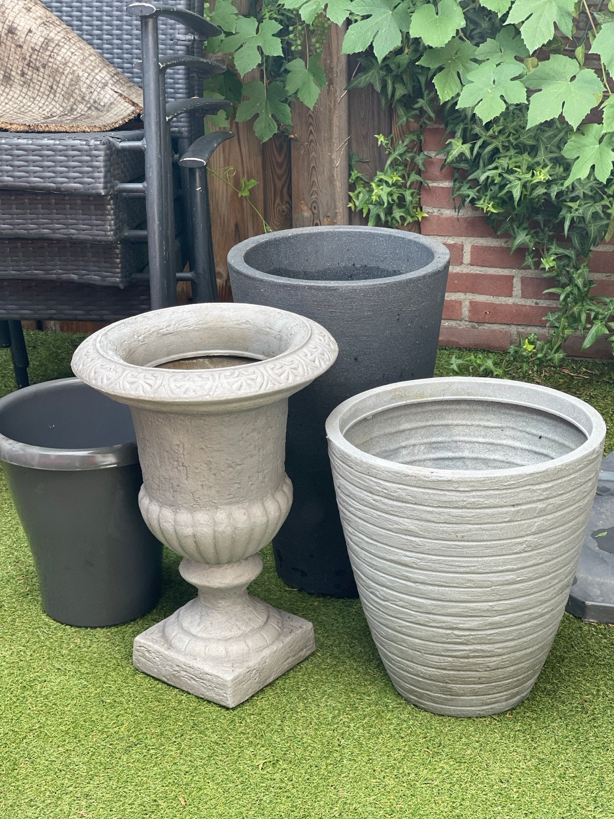 Diverse bloempotten voor binnen en buiten, Gebruikt, Rond, Binnen, Beton