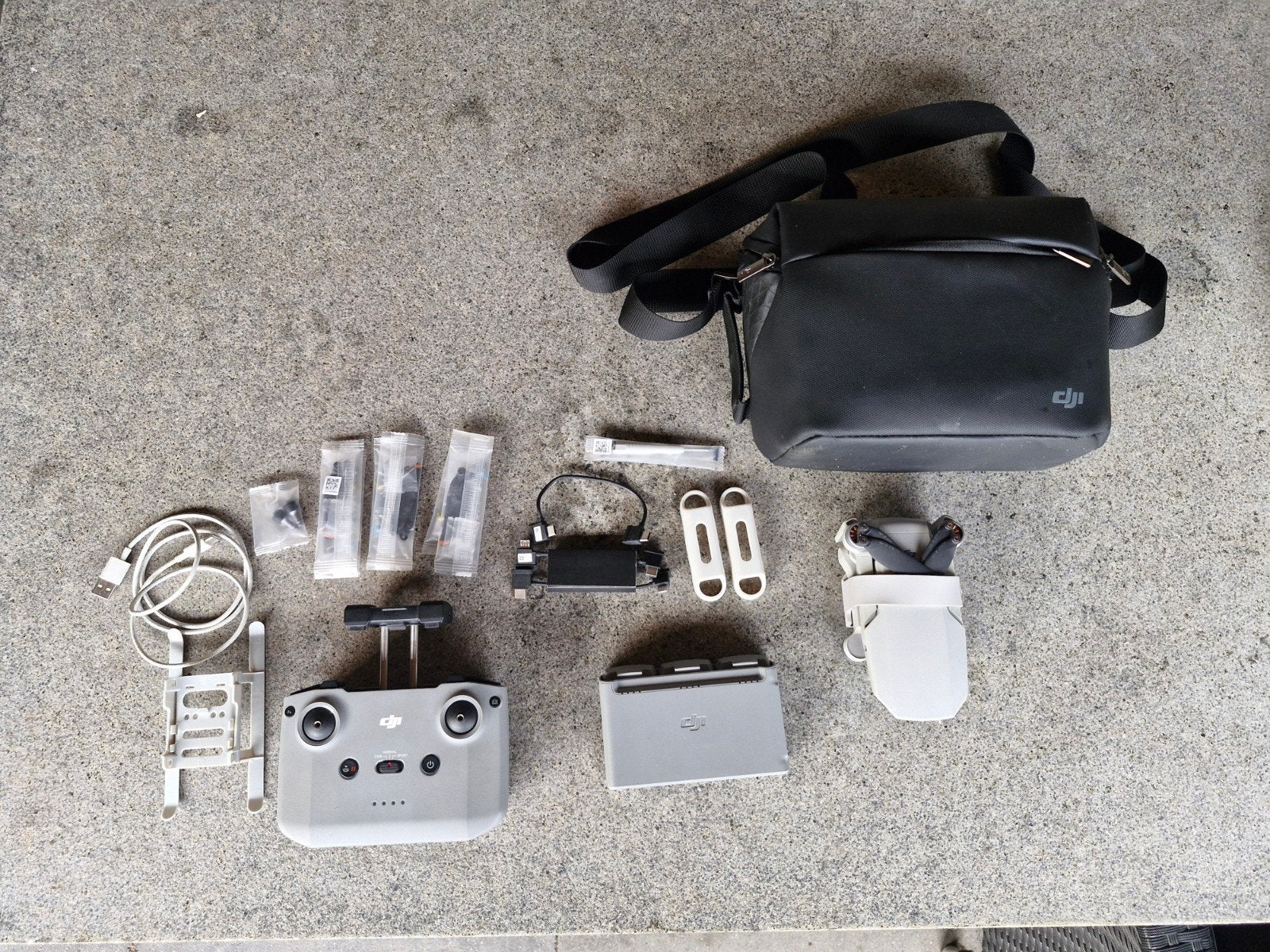 DJI Mini 2 Fly More Combo - Zo goed als nieuw, Ophalen, 30 tot 45 minuten, Cameradrone, 5 tot 10 kilometer