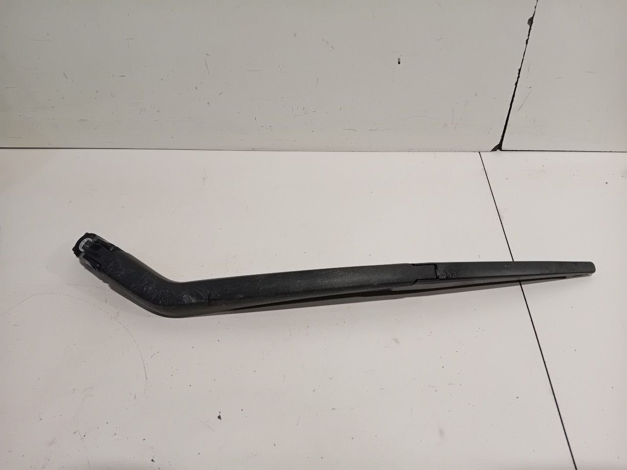 Ruitenwisserarm achterruit Toyota Yaris, Onderdelen@venauto.nl, Van der Ven Autorecycling B.V., Gebruikt, Ettenseweg 76, 4706 PB Roosendaal, The Netherlands