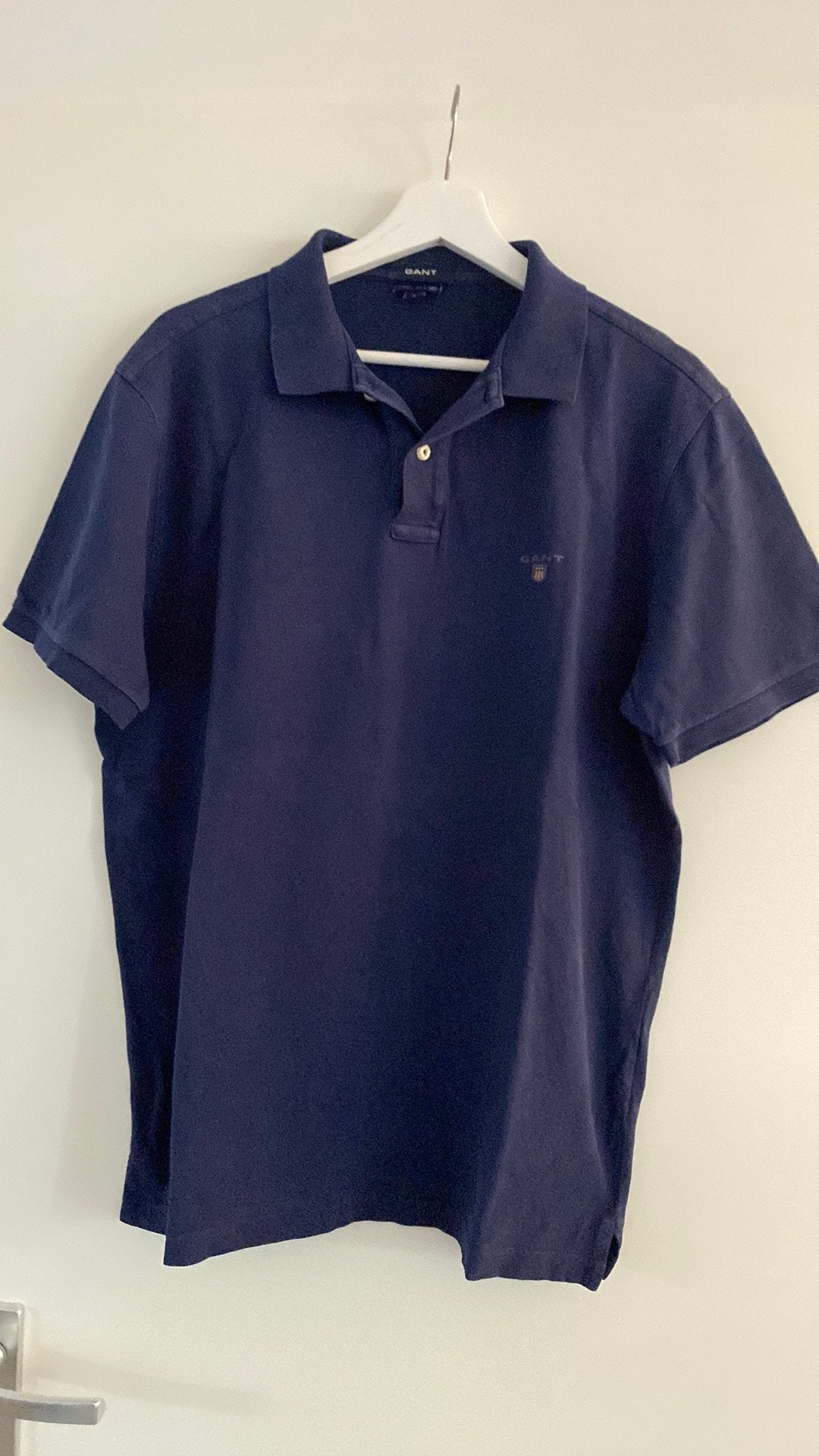 Leuke donkerblauwe polo van Gant, Ophalen of Verzenden, Zo goed als nieuw, Maat 52/54 (L), Blauw