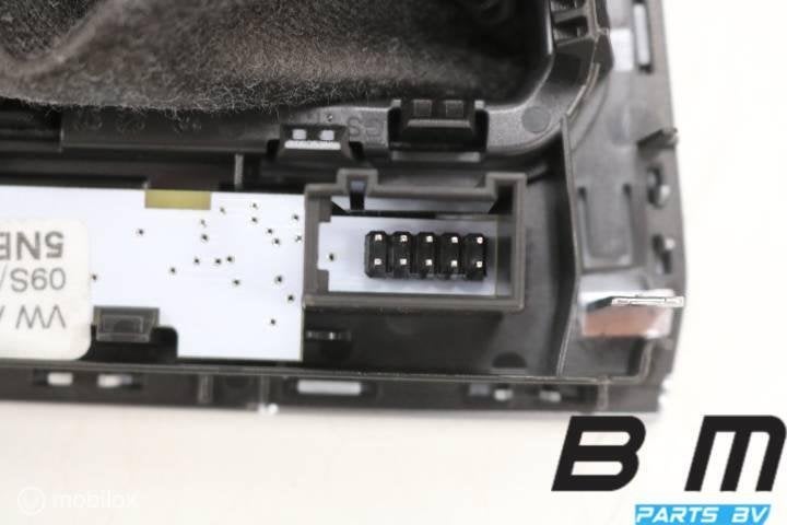 Pookhoes + display VW Tiguan 5NA 5NB713203A, Gebruikt