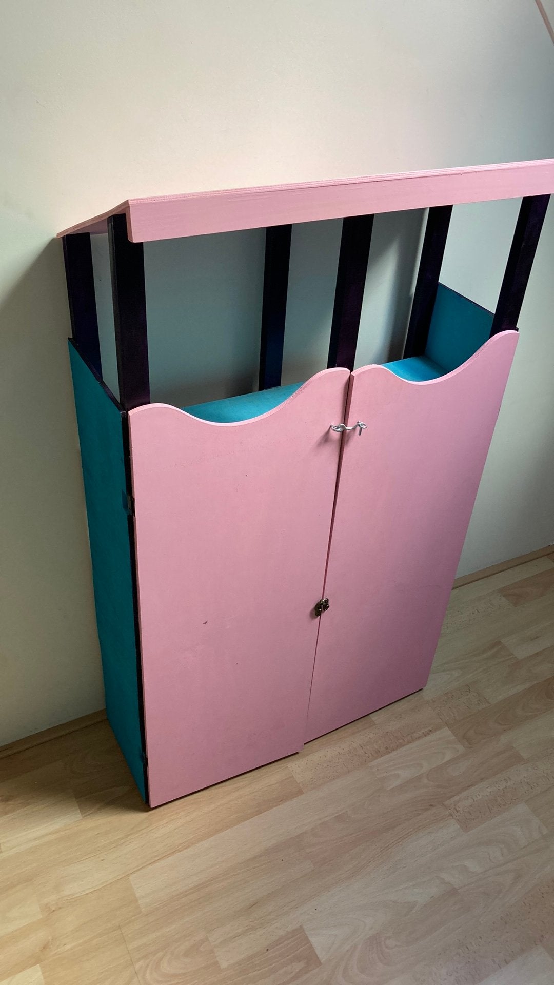 Hobbyhorse stal, Ophalen, Gebruikt, Wanddecoratie