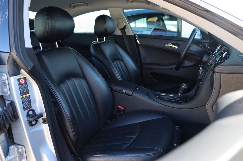 Mercedes-Benz CLS-klasse 350 NAP ORIGINEEL NL HARMAN/KARDON, Automaat, Achterwielaandrijving, Zwart, Leder en Stof