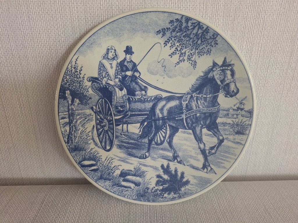 Wandbord Fries echtpaar sjees, Ophalen of Verzenden