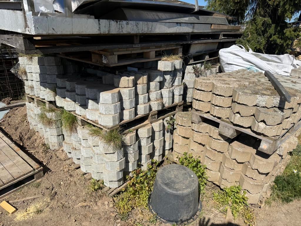 200/250stuks grastegels 60x40cm, Ophalen, Gebruikt, Overige materialen