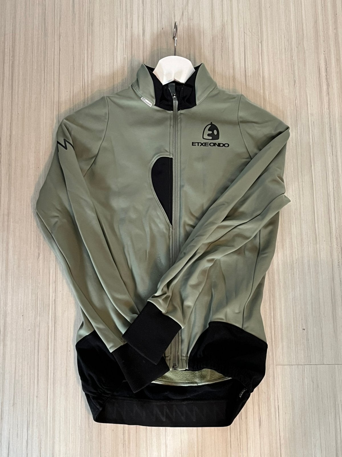 Etxeondo bide, Fietsen en Brommers, Ophalen of Verzenden, Gebruikt, S, Bovenkleding