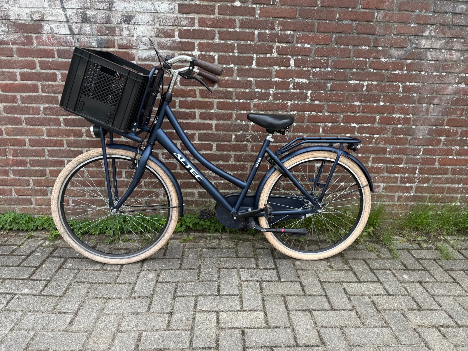 Fiets / Damesfiets / Omafiets / Altec, Fietsen en Brommers, Ophalen, Zo goed als nieuw
