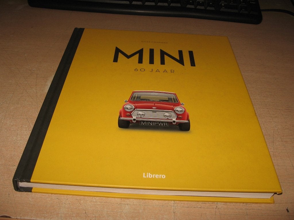 Giles Chapman              MINI 60 jaar, Boeken, Auto's | Boeken, Ophalen of Verzenden, Zo goed als nieuw, Overige merken