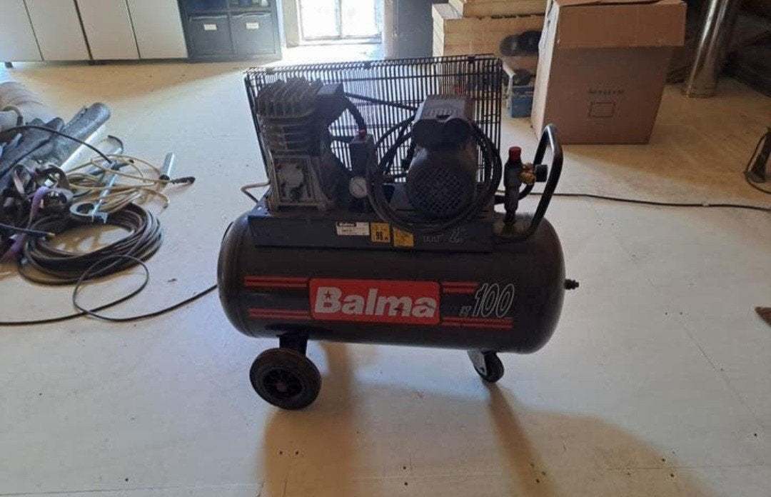 Balma Compressor 100 liter - Professionele Kwaliteit, 100 liter of meer, Ophalen, Gebruikt, Mobiel