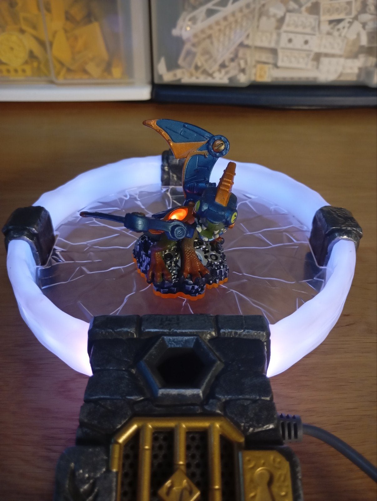 Skylanders Giants - Lightcore Drobot, Ophalen of Verzenden, Gebruikt