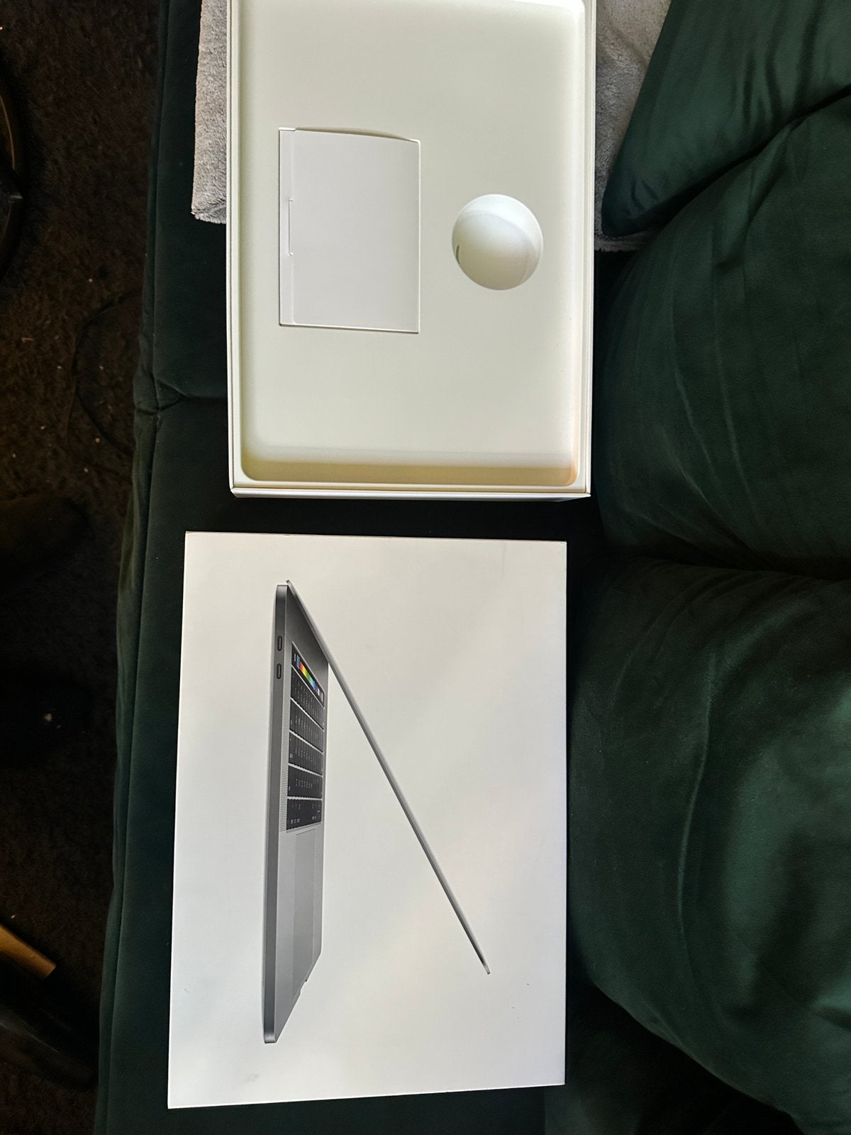 Macbook pro (2017), Computers en Software, Apple Macbooks, Zo goed als nieuw, MacBook Pro, 15 inch, 2 tot 3 Ghz, Ophalen