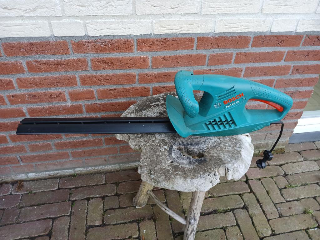 heggeschaar, Tuin en Terras, Ophalen, Gebruikt, Elektrisch, BOSCH