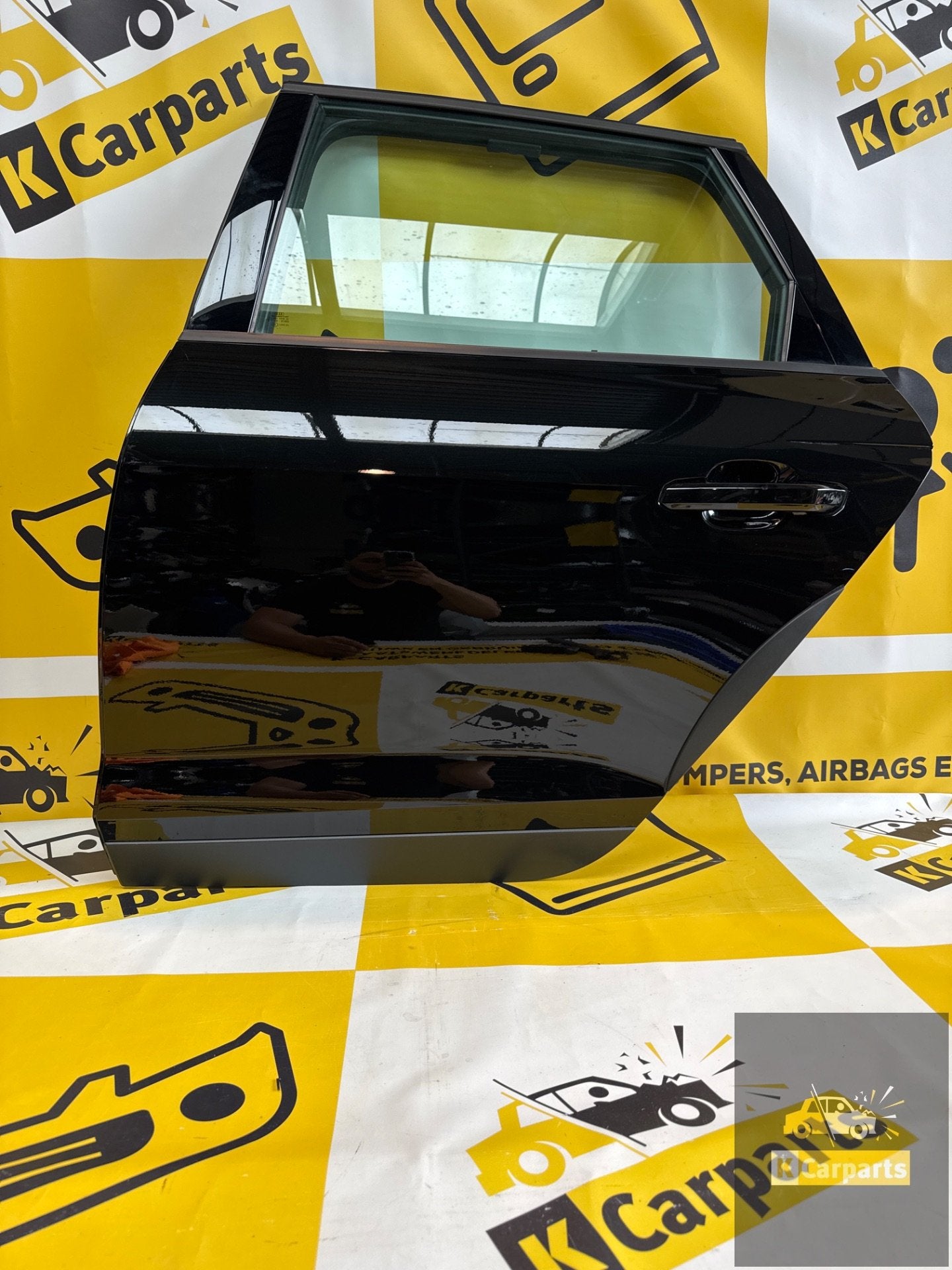 Audi A4 b9 8W5 Links achter portier origineel deur compleet, Auto-onderdelen, Gebruikt, Deur, AUDI AG, Auto-Union-Strasse 1
85045  Ingolstadt, DE