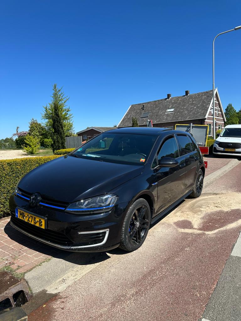 Volkswagen Golf 1.4 TSI Phev 204pk 5D DSG 2015 Zwart, Auto's, 4 cilinders, 150 pk, Overige bekleding, Zwart