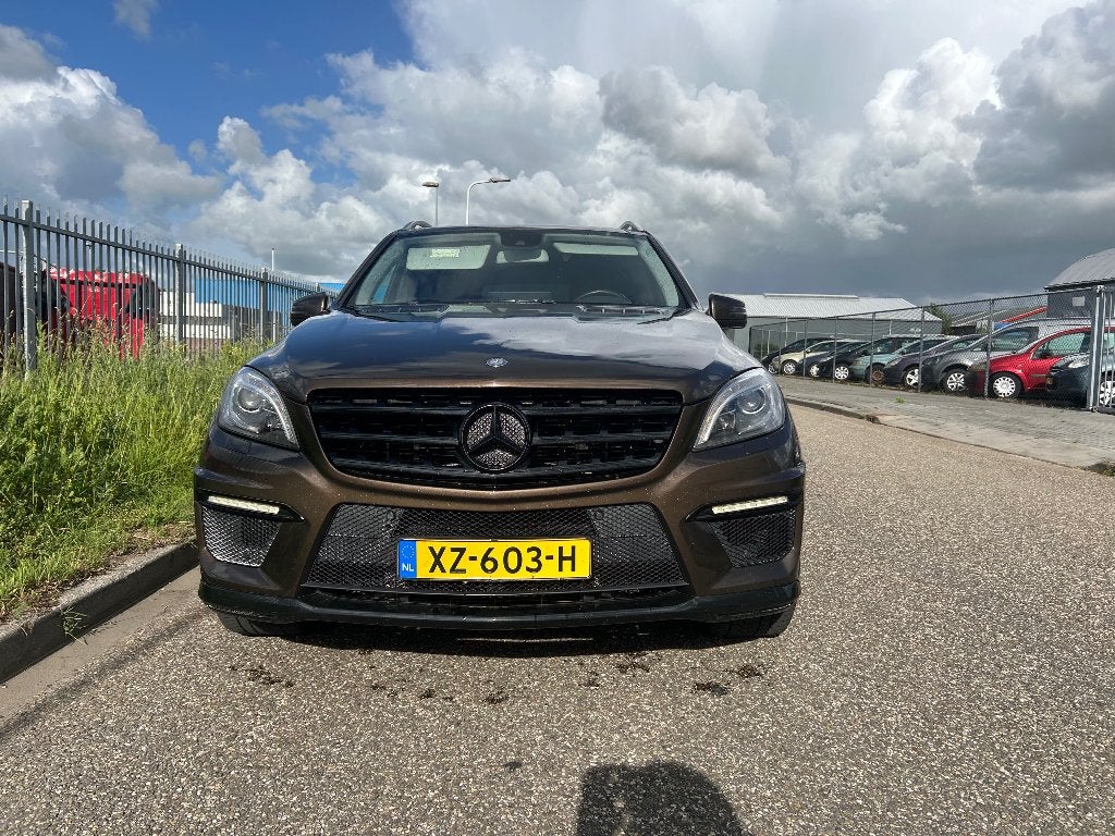 Mercedes-Benz Mercedes ml 63 AMG, Auto's, Mercedes-Benz, Automaat, 5461 cc, 3050 kg, Vierwielaandrijving