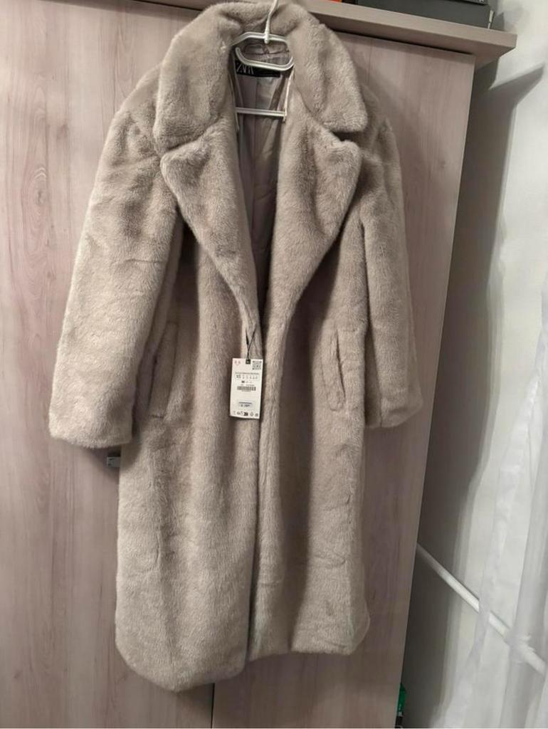 Nieuw winterjas (ZARA), Kleding | Dames, Ophalen, Nieuw, Maat 34 (XS) of kleiner, Beige