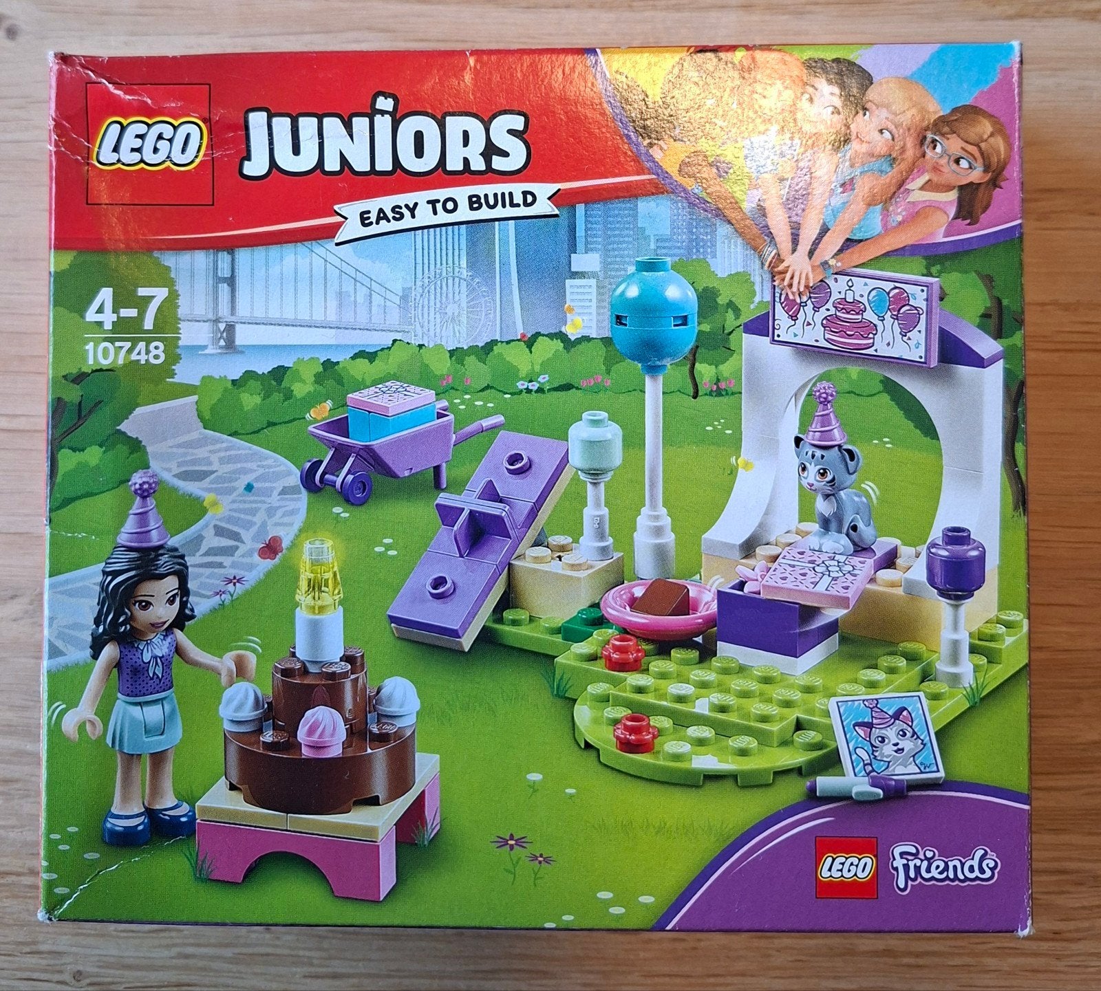 LEGO Juniors Friends 10748 Emma's Dierenfeestje