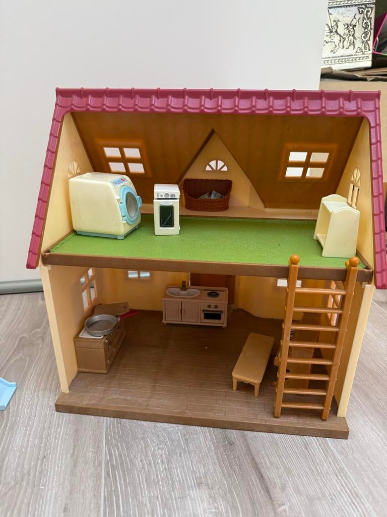 Sylvanian Families Huizen, Meubels en Figuren Set, Ophalen of Verzenden, Gebruikt, Jongen of Meisje