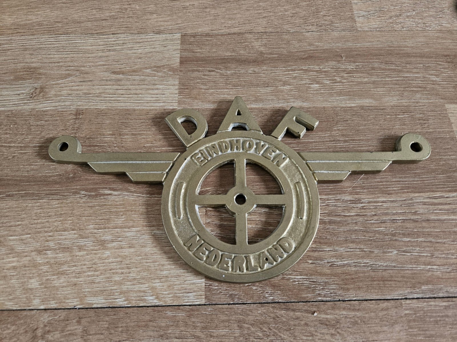 DAF embleem massief messing - Eindhoven Nederland, Ophalen of Verzenden, Nieuw, Auto's