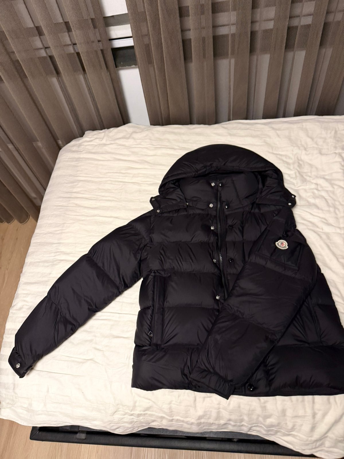 Moncler vezere, Ophalen, Zo goed als nieuw, Zwart