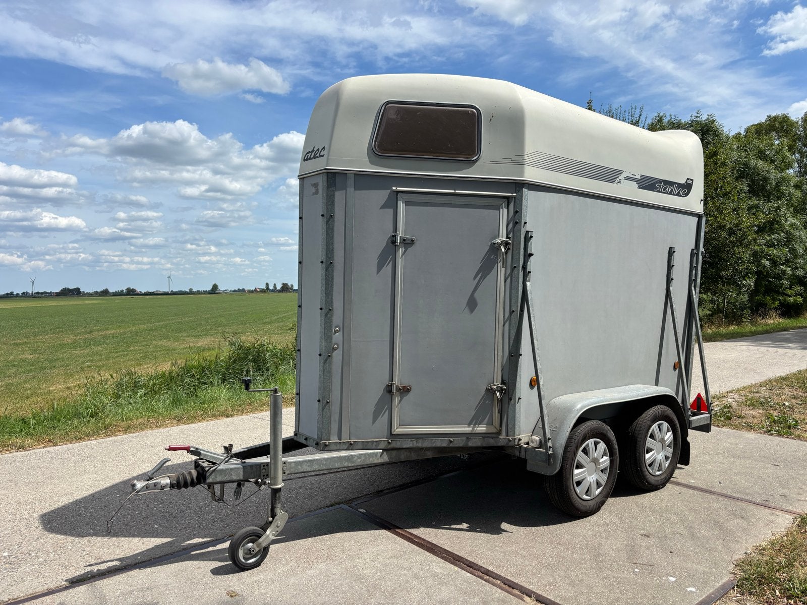 Atec Starline 1,5-paards paardentrailer | Bouwjaar 1998, Ophalen, Gebruikt, Hout, 1½-paards trailer
