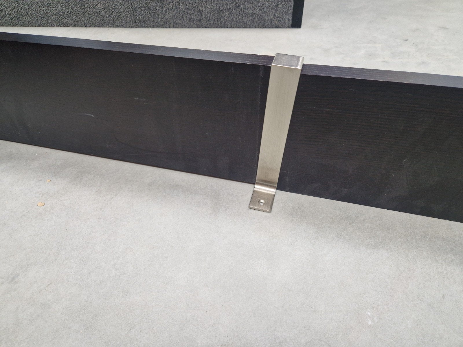 Bruine houten plank met metalen beugels (162 cm), Ophalen, Gebruikt
