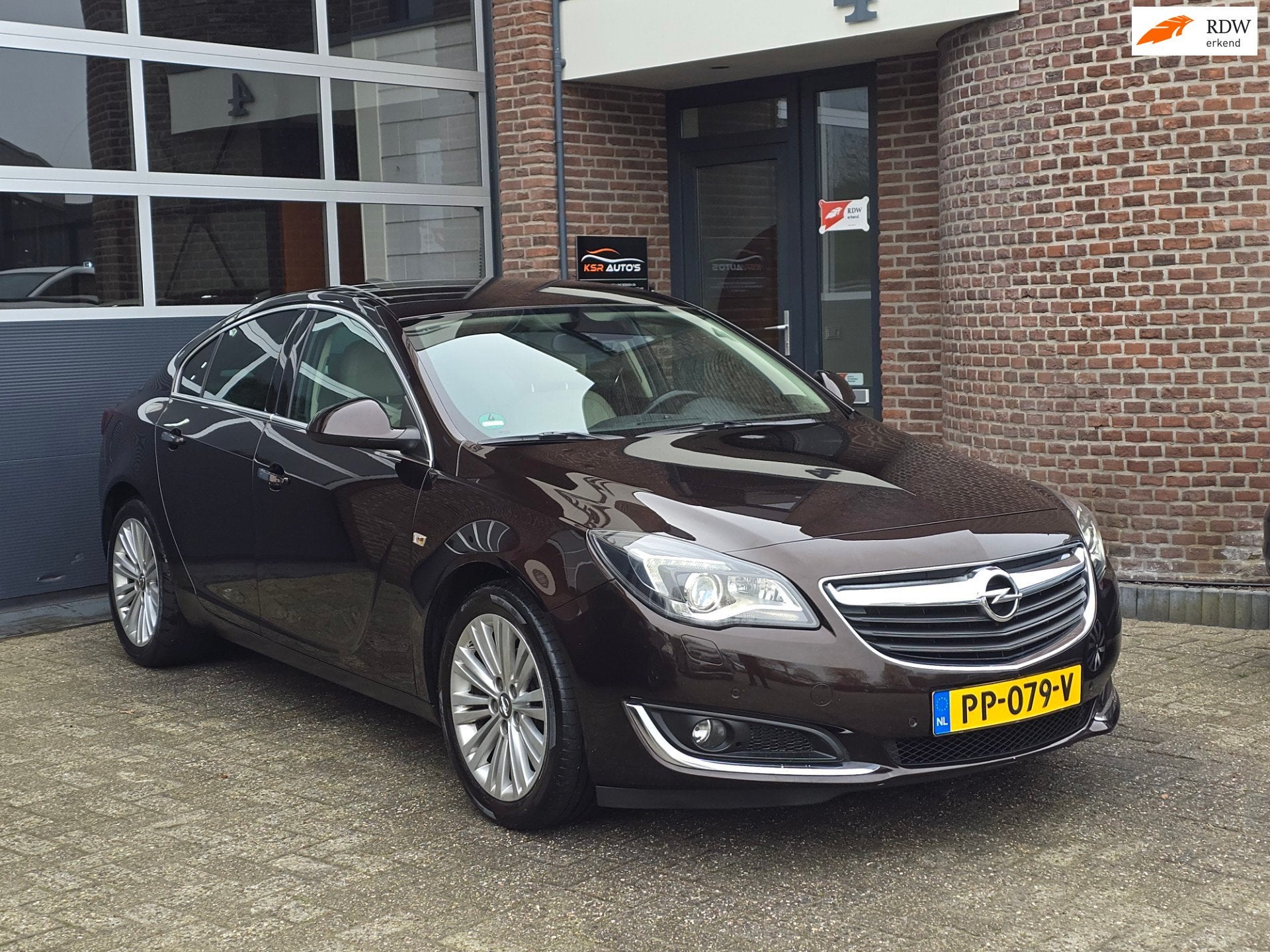 Opel Insignia 1.6 CDTI EcoFLEX Innovation Climate|Navi |Vol, 136 pk, 4 cilinders, Bruin, Leder