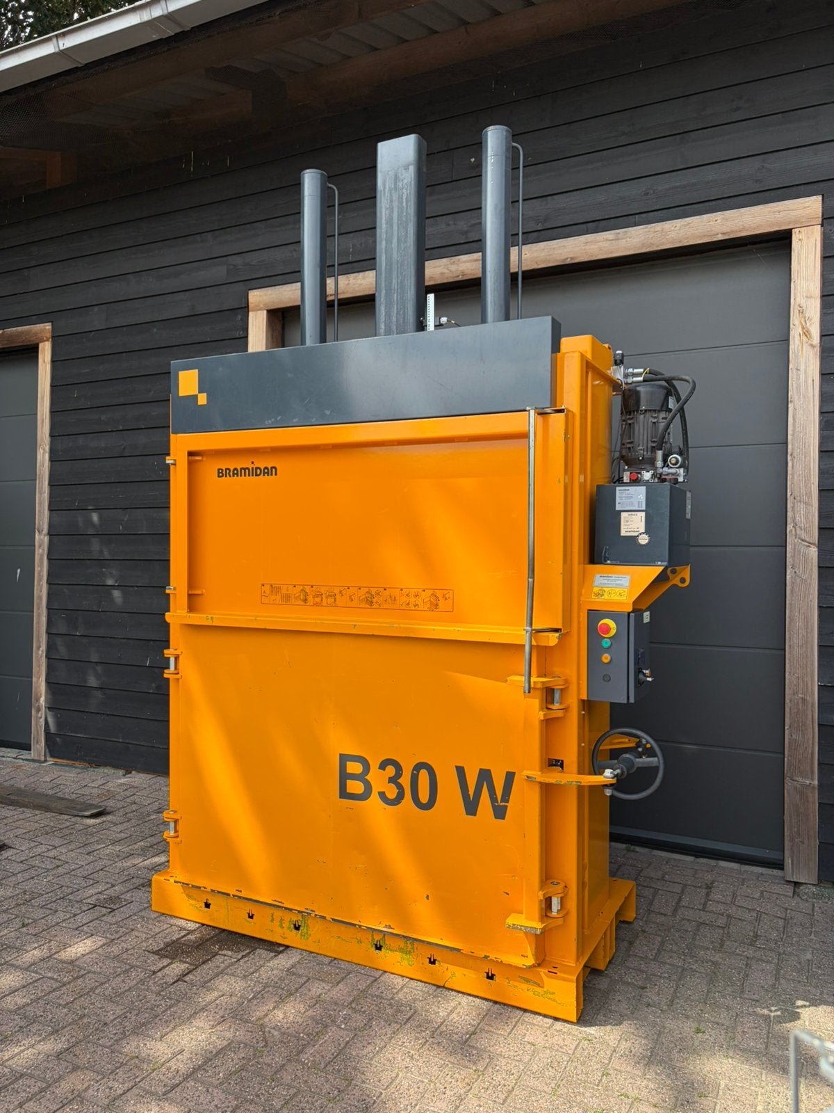 Bramidan B30 Wide | 30 ton | Papierpers | Balenpers, Ophalen of Verzenden