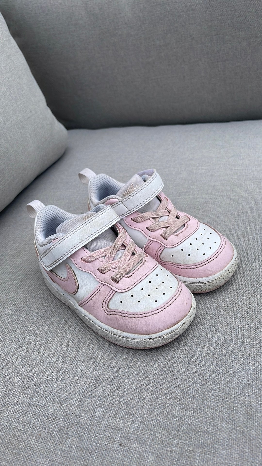 Nike meisjes sneakers, Meisje, Sportschoenen, Ophalen of Verzenden, Zo goed als nieuw