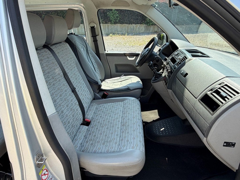 Volkswagen TRANSPORTER 2.0 TDi 102pk 9 persoons, Auto's, Voorwielaandrijving, Euro 5, Gebruikt, 241 €/maand