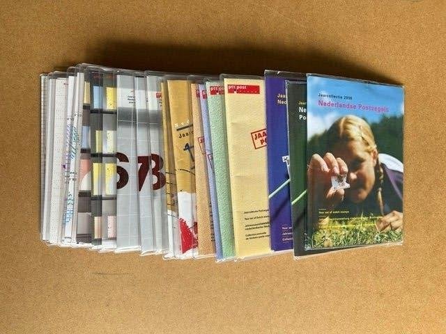 23 JAARSETS NEDERLAND 1978 T/M 2000 POSTFRIS, Verzenden, Na 1940, Postfris