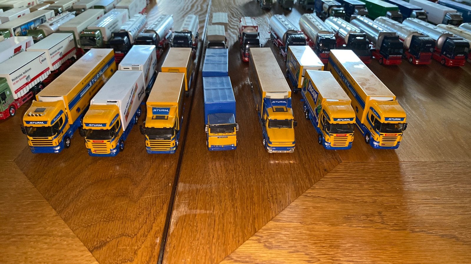 Herpa Firma Sturm, Ophalen of Verzenden, Zo goed als nieuw, Bus of Vrachtwagen, Herpa