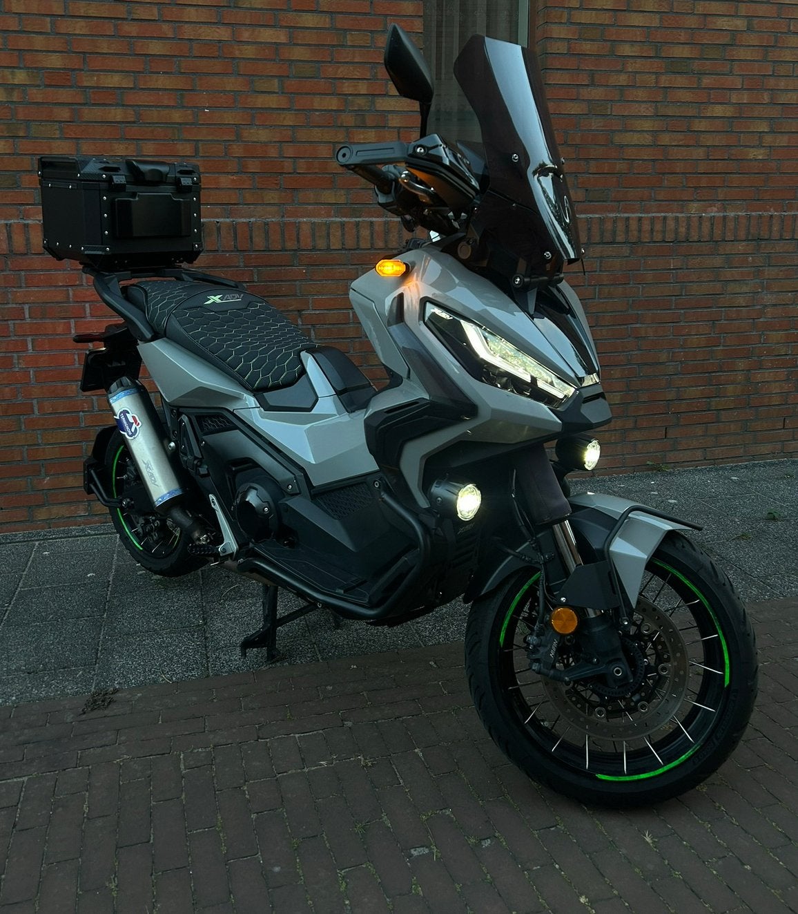 Honda X-ADV 750 2023 A2 (35kw) 17500km full option, 750 cc, Occasion, Particulier, Minimaal motorrijbewijs A2