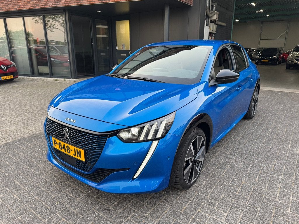 Peugeot E-208 EV GT LINE 350 50 kWh XENON LED CAMERA STOELVE, Auto's, Peugeot, 136 pk, Gebruikt, Blauw, Automatische klimaatregeling