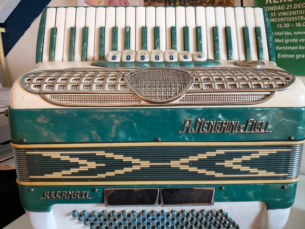 Mooie A. Menghini & Figli, Muziek en Instrumenten, Accordeons, Overige merken, Gebruikt, 80-bas, Toetsaccordeon