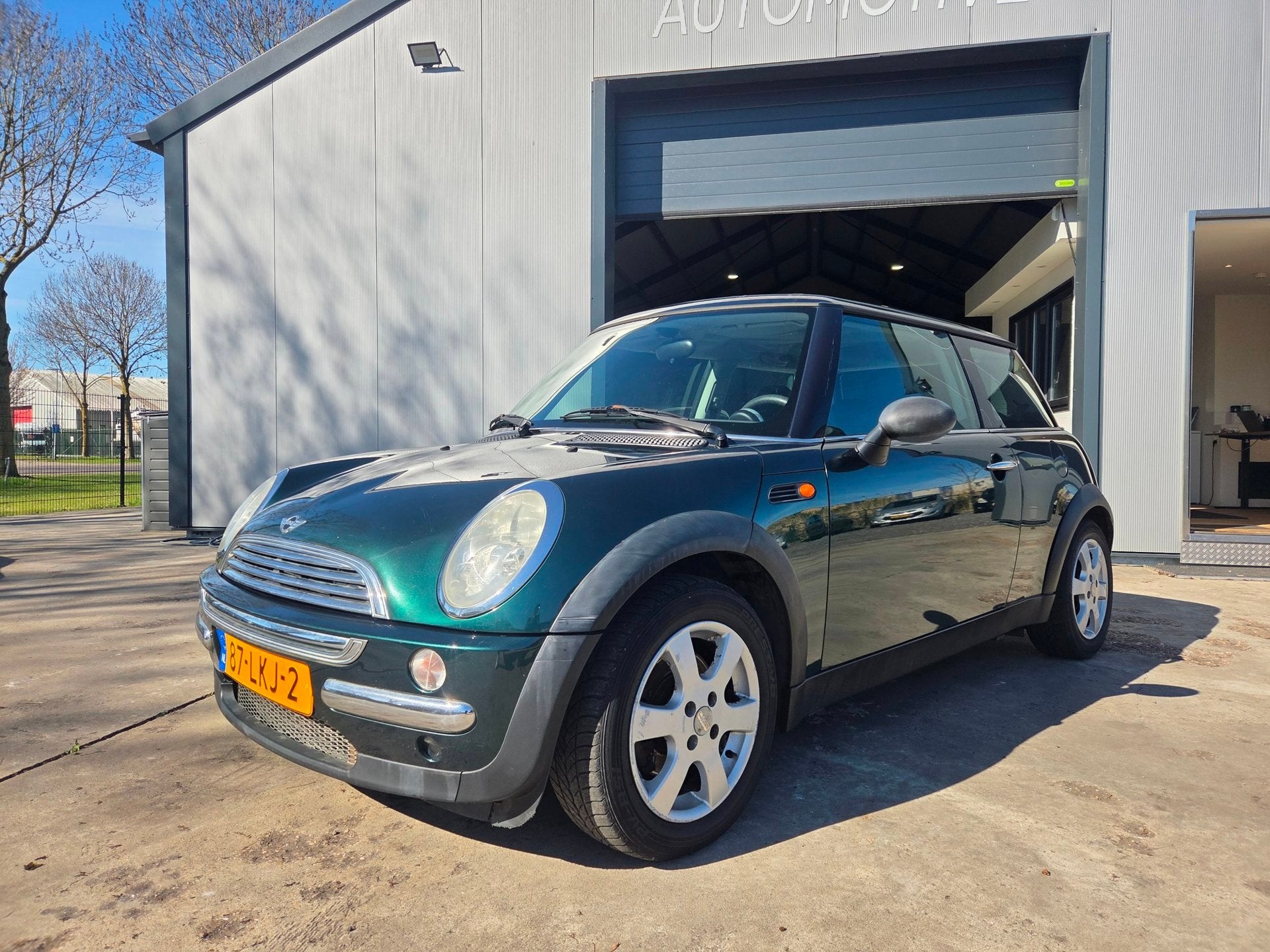 Mini Mini 1.6 One Salt Airco, Auto's, Voorwielaandrijving, Gebruikt, Zwart, 4 cilinders