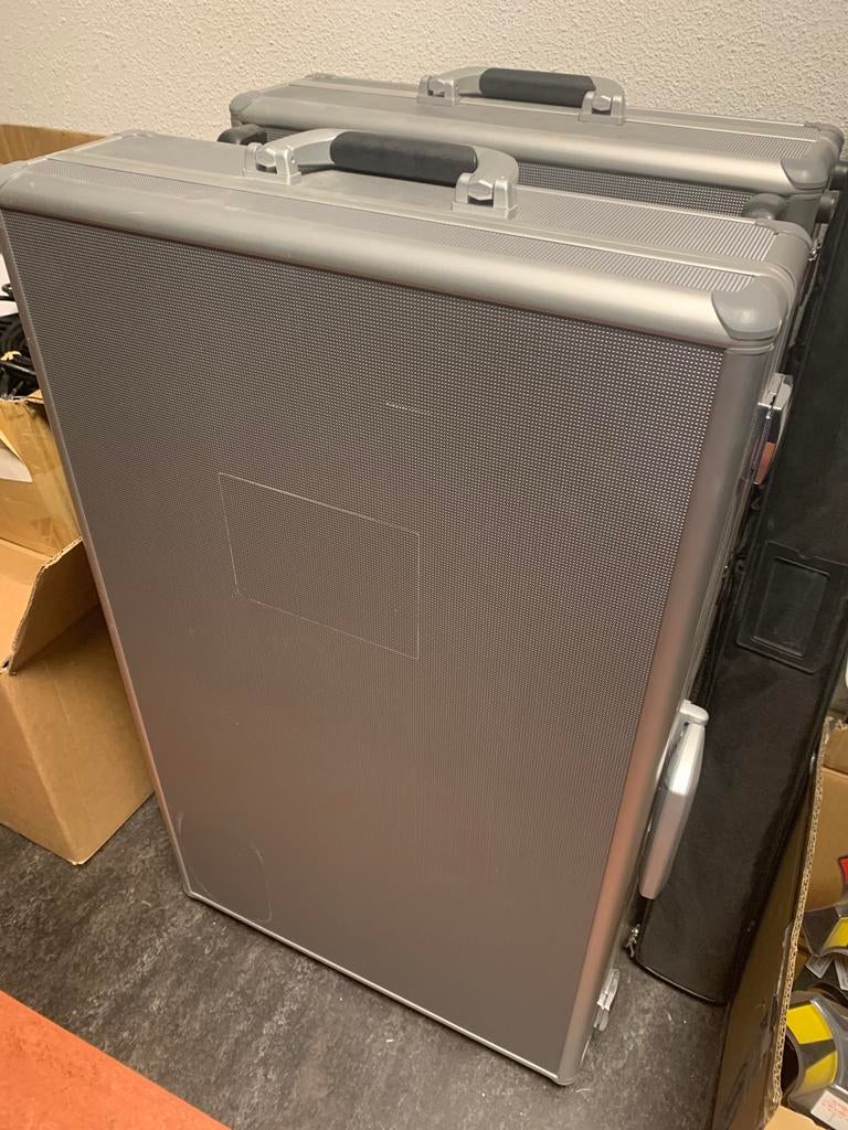 2x Flight case koffer met wieltjes en handvat, Ophalen of Verzenden, Zo goed als nieuw, Overige instrumenten