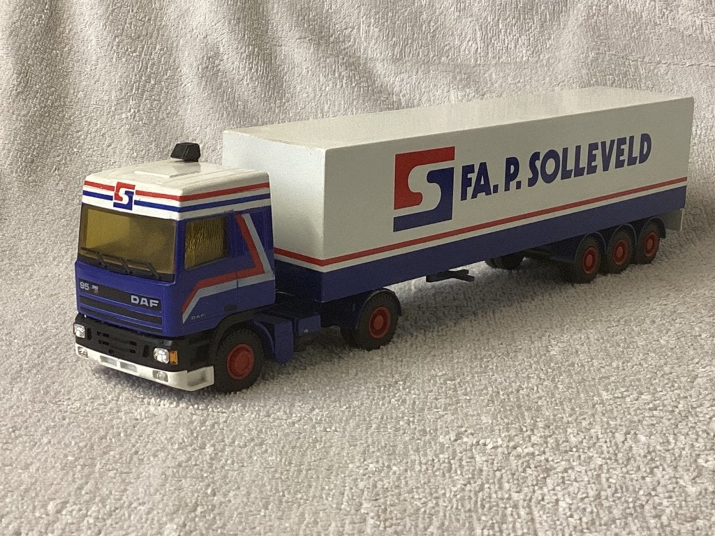 DAF95 Space Cab vrachtwagen met trailer van Solleveld, Ophalen of Verzenden, Zo goed als nieuw, Bus of Vrachtwagen, Lion Toys
