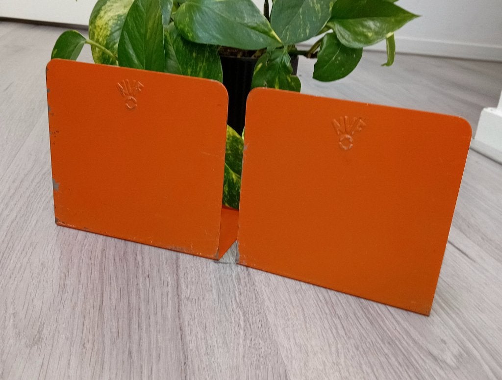 vintage oranje boekensteunen nvf metaal, set van 2, Verzenden