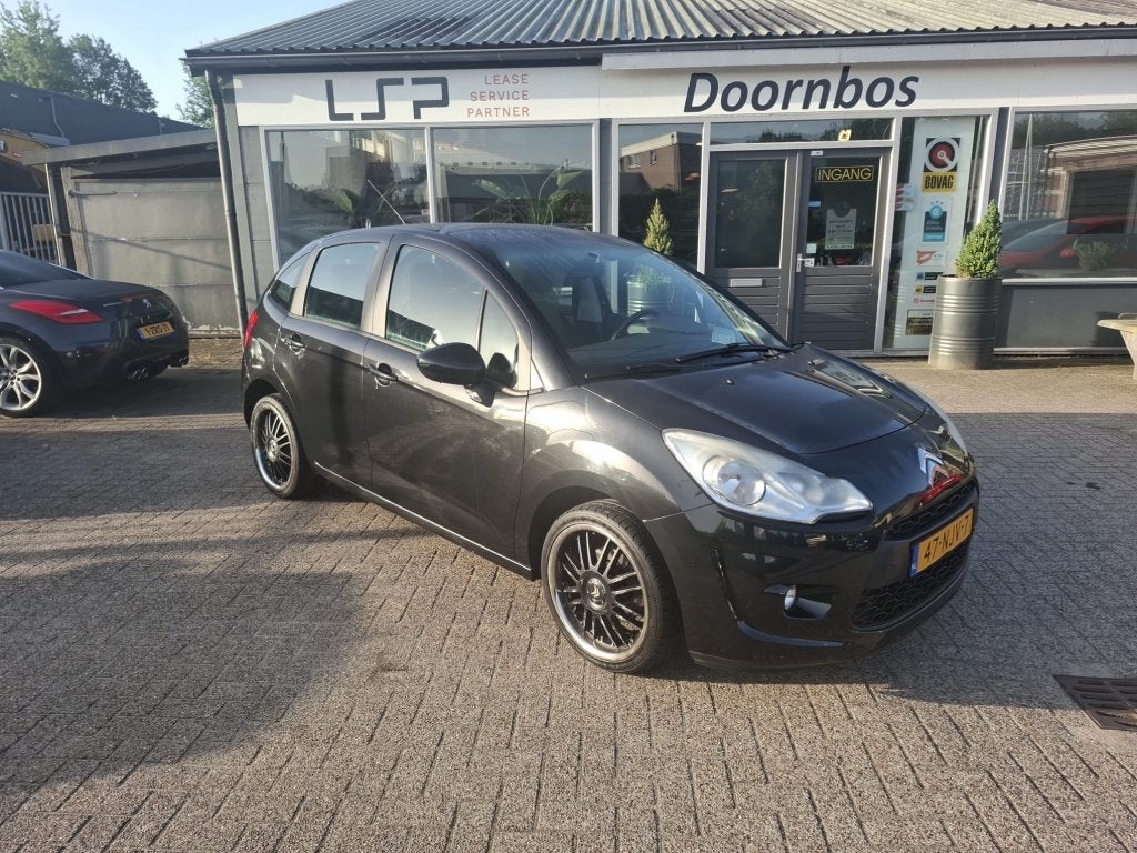 Citroën C3 NW KOPPELING, panoramadak, airco 1.4 L. Business, Voorwielaandrijving, Zwart, 4 cilinders, Zwart