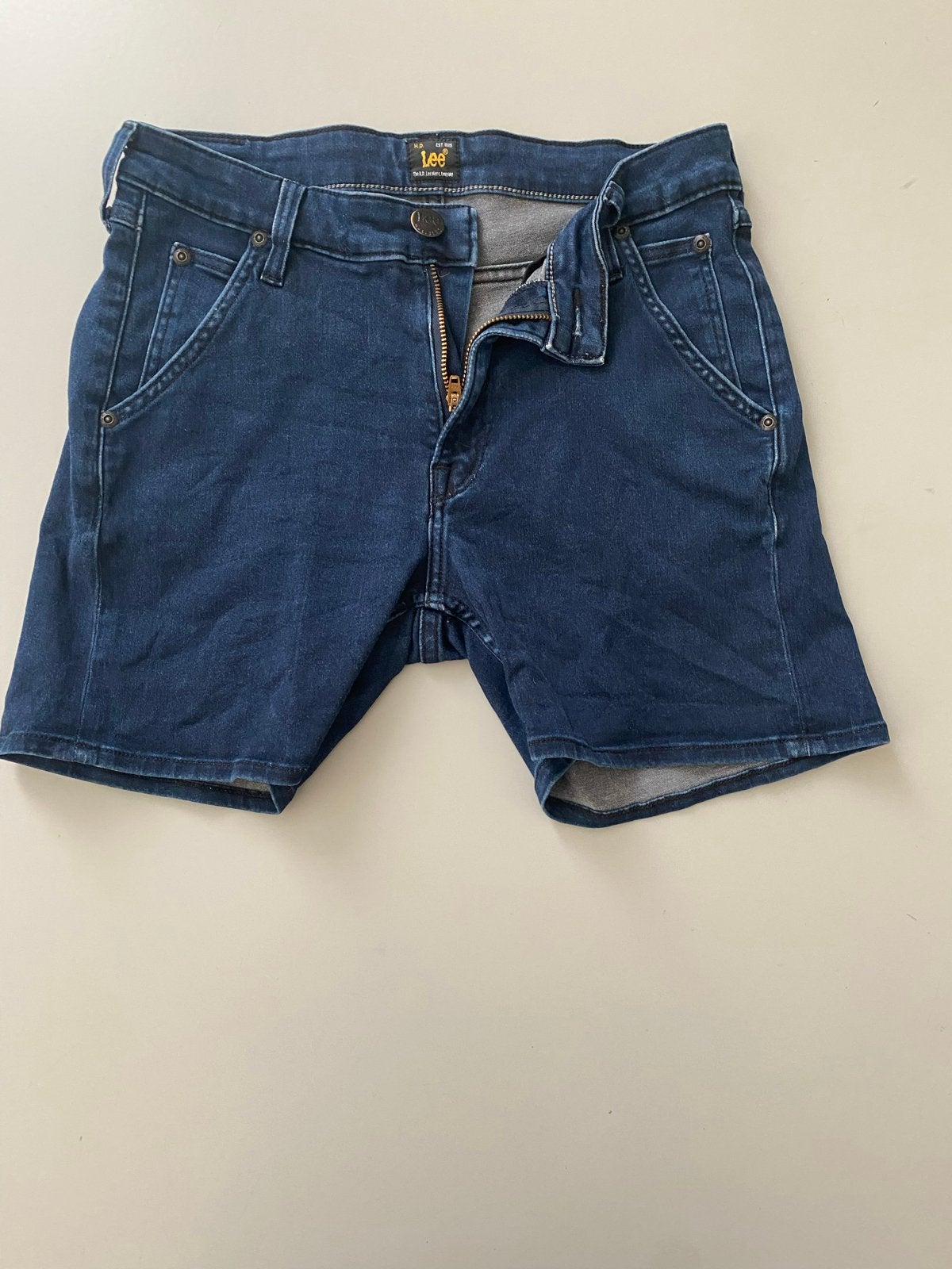 Lee spijkerbroek short - Blauw - Maat W32, Ophalen of Verzenden, Gedragen, Blauw