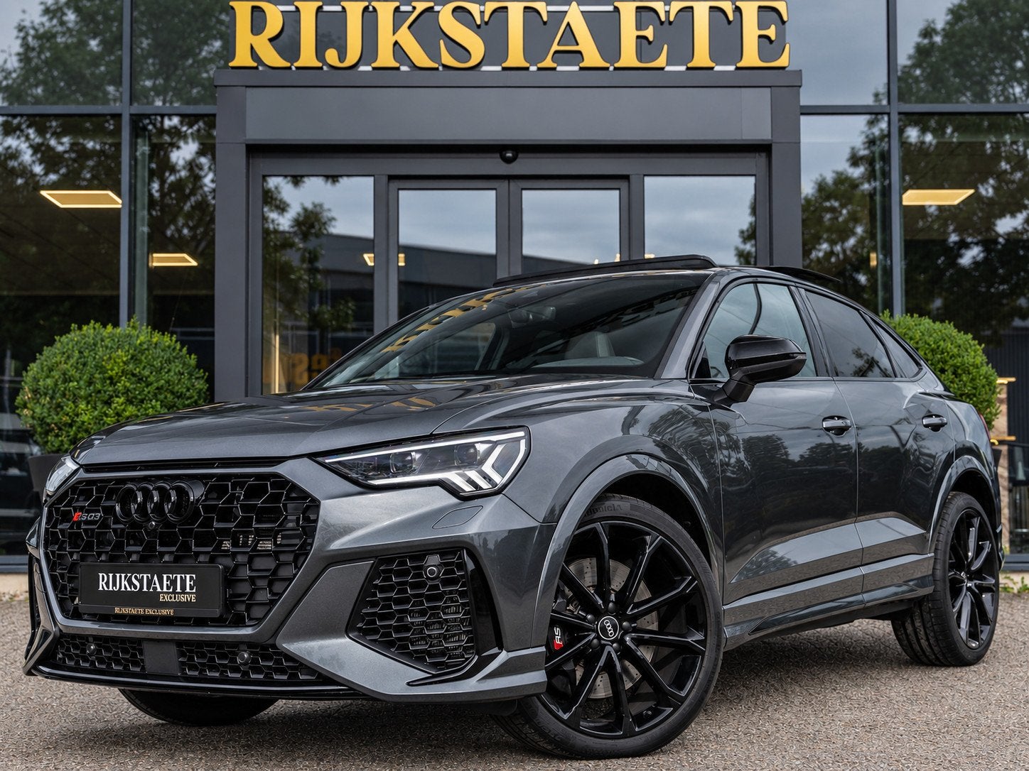 Audi RSQ3 Sportback 2.5 TFSI Quattro|PANO|SONOS|CAM|ACC|21''