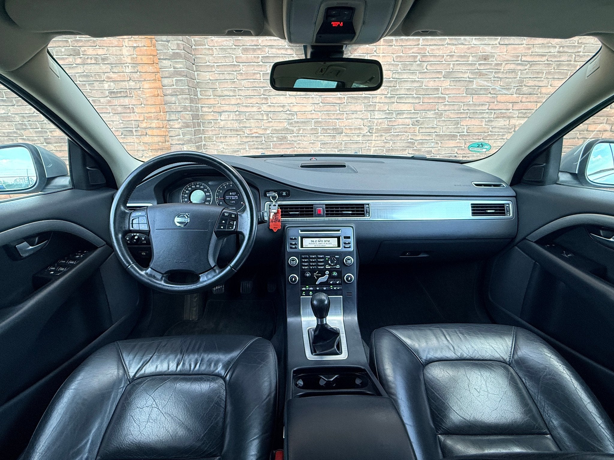 Volvo V70 2.5T Summum·Koppeling Vervangen·Leder· Memory·, Xenon verlichting, 2521 cc, Handgeschakeld, 93 €/maand