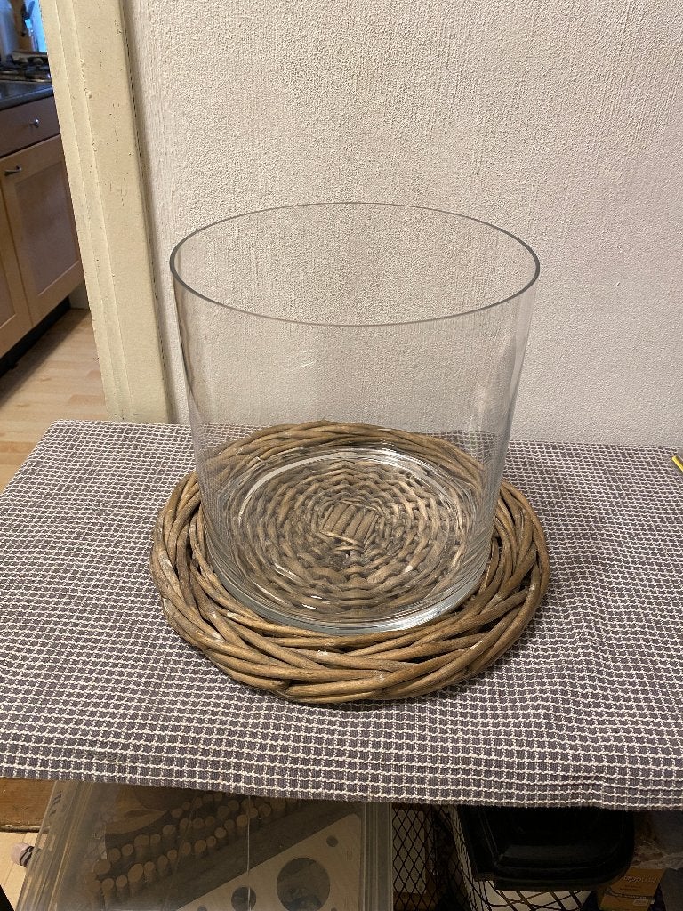 Glazen Windlicht, Vaas met Rieten Onderzetter, Windlicht, Nieuw, Ophalen of Verzenden, Glas