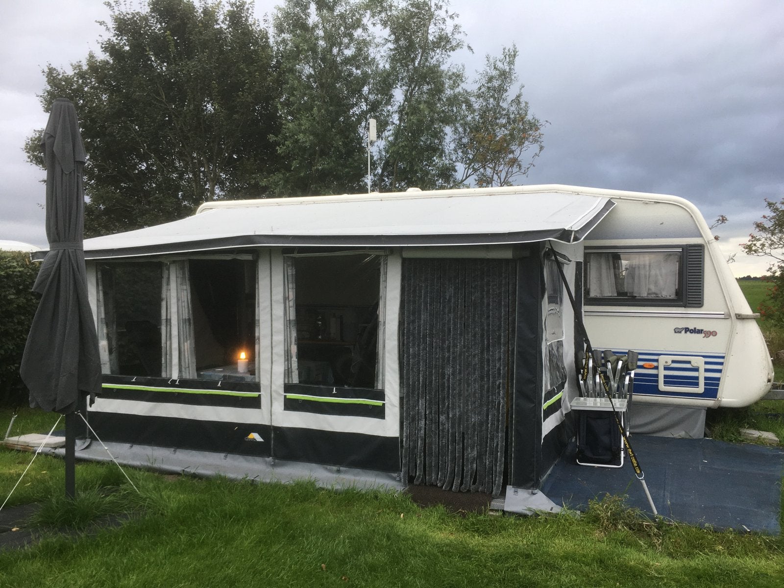 Polar 590 uit 2004 op een vaste plek aan het Heegermeer, Vast bed, Rondzit, Particulier, Ringverwarming