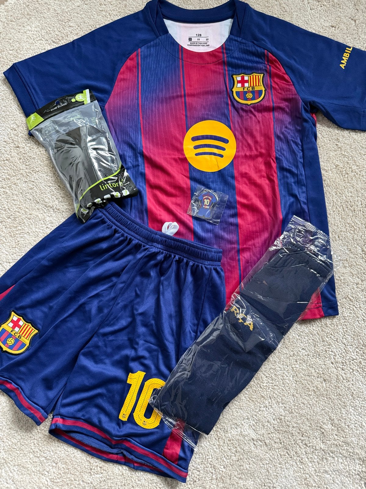 FC Barcelona Thuistenue Lamine Yamal #10 - Maat 128, Maat XS of kleiner, Ophalen of Verzenden, Zo goed als nieuw, Set