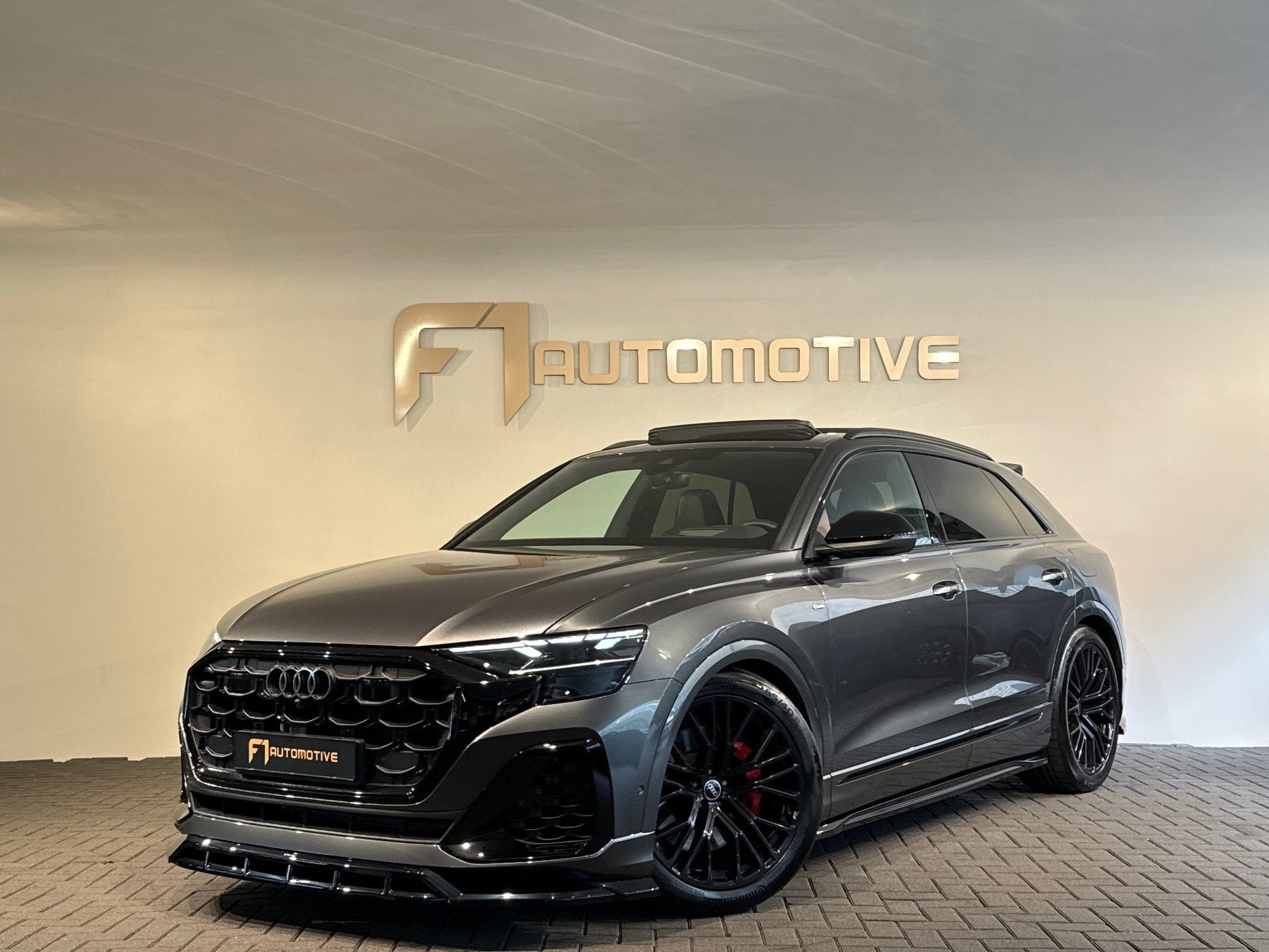 Audi Q8 60 TFSI e quattro S Line Pano|RS Seat|HuD|B&O|Trekha, Automaat, Dealer onderhouden, Gebruikt, 2995 cc